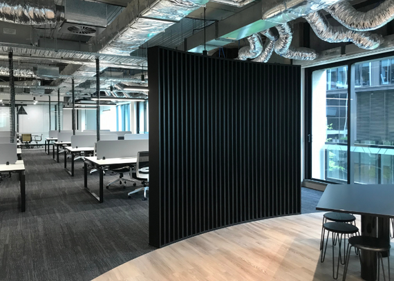 Curved Slat Wall (8872944173336)